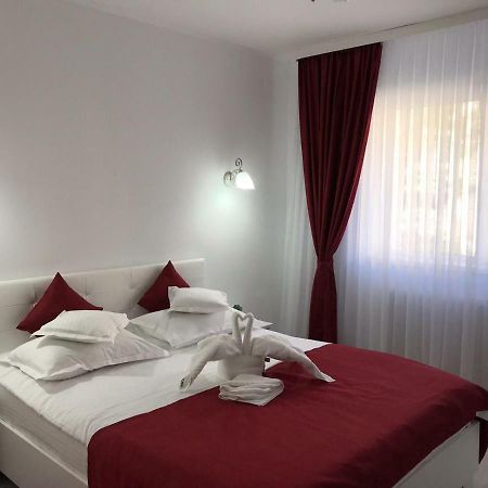 Apartament Mont Blanc Sinaia Eksteriør bilde