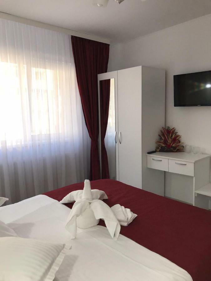 Apartament Mont Blanc Sinaia Eksteriør bilde