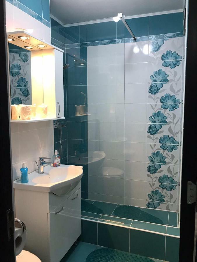 Apartament Mont Blanc Sinaia Eksteriør bilde