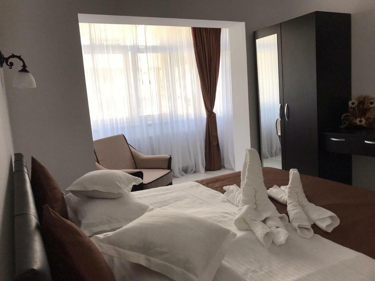 Apartament Mont Blanc Sinaia Eksteriør bilde